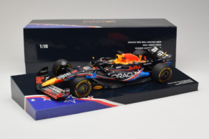 Red Bull RB19 #1 M. Verstappen Oracle Red Bull Racing United States Grand Prix Winner World Champion 2023 Minichamps 1:18 113 — afbeelding 7 van 7