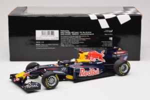 Red Bull RB7 Renault #1 S. Vettel Red Bull Racing Showcar 2011 Minichamps 1:18 110110071-1 Metaal — afbeelding 6 van 7