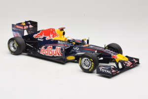 Red Bull RB7 Renault #1 S. Vettel Red Bull Racing World Champion 2011 Minichamps 1:18 110110001 Metaal — afbeelding 4 van 6