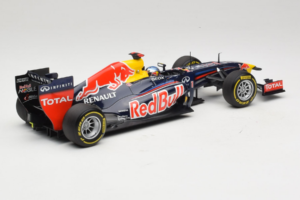 Red Bull RB8 Renault #1 S. Vettel Red Bull Racing Showcar 2012 Minichamps 1:18 110120071 Metaal — afbeelding 2 van 7