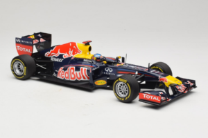 Red Bull RB8 Renault #1 S. Vettel Red Bull Racing Showcar 2012 Minichamps 1:18 110120071 Metaal — afbeelding 4 van 7
