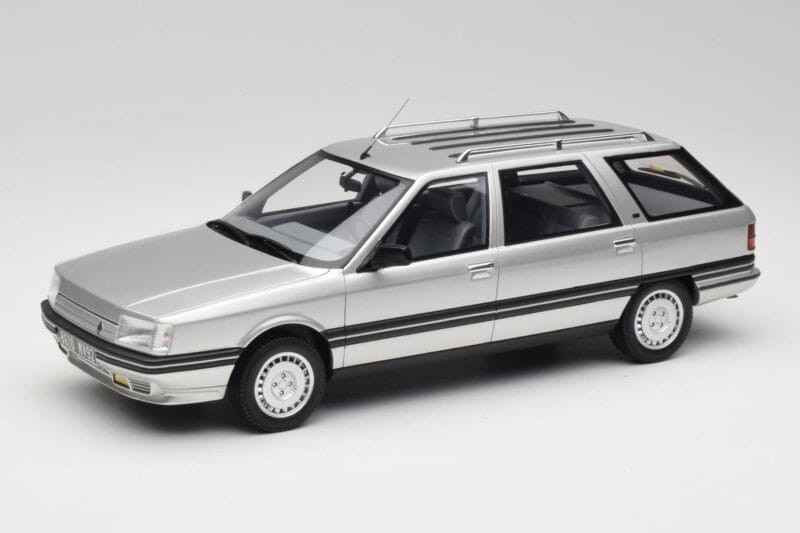 Renault 21 Nevada Zilver Metallic Otto 1:18 OT479 Hars