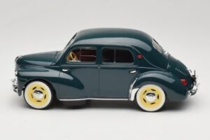 Renault 4CV Groen Solido 1:18 8047 Metaal — afbeelding 3 van 6