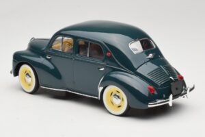 Renault 4CV Groen Solido 1:18 8047 Metaal — afbeelding 5 van 6