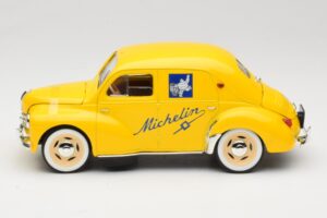 Renault 4CV Michelin Yellow Solido 1:18 82002 Metaal — afbeelding 3 van 6