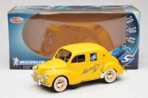 Renault 4CV Michelin Yellow Solido 1:18 82002 Metaal — afbeelding 6 van 6