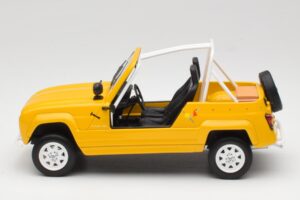 Renault 4L JP4 Jaune Tournesol Otto 1:18 OT1079 Hars — afbeelding 3 van 6
