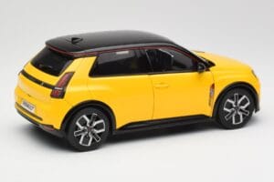 Renault 5 E-Tech Pop Geel & Zwart Norev 1:18 185500 Metaal — afbeelding 4 van 8