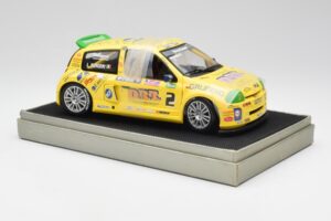 Renault Clio Sport #2 E. Rangoni Renault Clio Trophy Winner 2000 Universal Hobbies 1:18 7711218616 Metaal — afbeelding 4 van 6