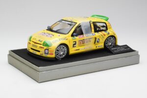 Renault Clio Sport #2 E. Rangoni Renault Clio Trophy Winner 2000 Universal Hobbies 1:18 7711218616 Metaal