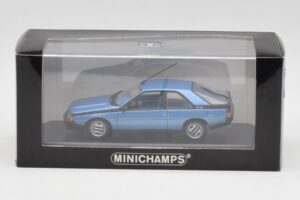 Renault Fuego Blauw Metallic Minichamps 1:43 400113520 Metaal — afbeelding 4 van 4