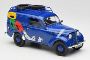 Renault Juvaquatre Michelin Blue Solido 1:18 82008 Metaal — afbeelding 5 van 8