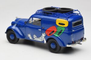 Renault Juvaquatre Michelin Blue Solido 1:18 82008 Metaal — afbeelding 6 van 8