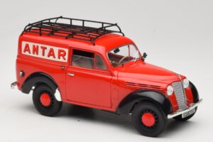 Renault Juvaquatre Utilitaire Rood Solido 1:18 8424 Metaal — afbeelding 6 van 8