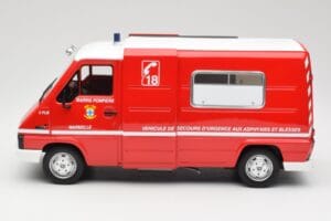 Renault Master T30 VSAB Brandweer Rood Otto 1:18 OT1107 Hars — afbeelding 3 van 6