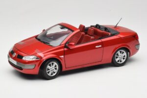 Renault Megane Mk1 CC Rood Solido 1:18 8152 Metaal