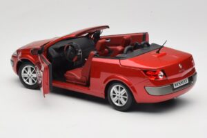 Renault Megane Mk1 CC Rood Solido 1:18 8152 Metaal — afbeelding 5 van 8