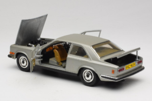 Rolls-Royce Camargue Zilver Diamond Edition Bburago 1:18 3001-M3 Metaal — afbeelding 5 van 8