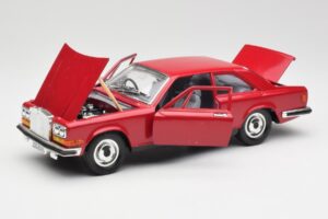 Rolls-Royce Camargue Rood Bburago 1:22 3001 Metaal — afbeelding 2 van 8