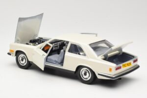 Rolls-Royce Camargue Wit Bburago 1:22 3001-M1 Metaal — afbeelding 5 van 8
