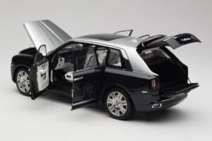 Rolls-Royce Cullinan Zwart & Zilver OEM 1:18 ROLLS001 Metaal — afbeelding 5 van 8