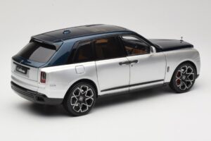 Rolls-Royce Cullinan Blauw & Zilver Tweekleurig OEM 1:18 028-16B Metaal — afbeelding 3 van 8