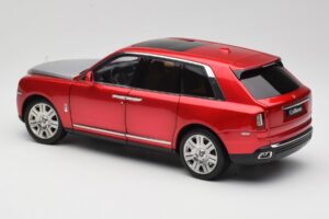 Rolls-Royce Cullinan Rood Met Shadow Wheels OEM 1:18 028-18A Metaal — afbeelding 7 van 8