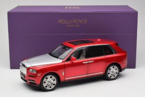Rolls-Royce Cullinan Rood Met Shadow Wheels OEM 1:18 028-18A Metaal — afbeelding 8 van 8