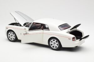 Rolls-Royce Phantom Coupe English Wit Zilver Kyosho 1:18 08861EW Metaal — afbeelding 5 van 8