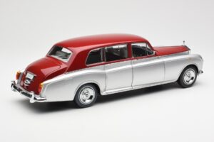 Rolls-Royce Phantom VI Zilver Rood Kyosho 1:18 08905SR Metaal — afbeelding 3 van 8