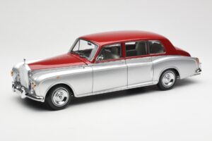 Rolls-Royce Phantom VI Zilver Rood Kyosho 1:18 08905SR Metaal