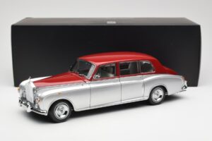 Rolls-Royce Phantom VI Zilver Rood Kyosho 1:18 08905SR Metaal — afbeelding 8 van 8