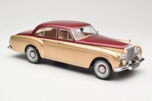 Rolls-Royce Silver Cloud III Flying Spur H.J. Mulliner Rood & Goud MCG 1:18 MCG18132 Metaal — afbeelding 4 van 6