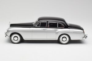 Rolls-Royce Silver Cloud III Mulliner Zilver & Zwart MCG 1:18 MCG18128 Metaal — afbeelding 3 van 6