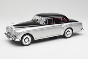 Rolls-Royce Silver Cloud III Mulliner Zilver & Zwart MCG 1:18 MCG18128 Metaal