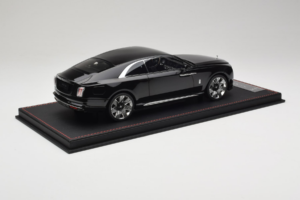 Rolls-Royce Spectre Zwart Df Model 1:18 REMC017 Hars — afbeelding 3 van 6