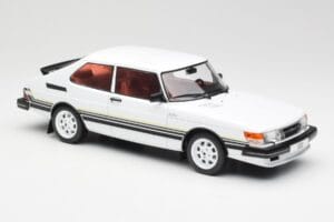 Saab 900 Turbo Wit MCG 1:18 MCG18339 Metaal — afbeelding 4 van 6