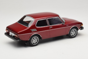 Saab 99 EMS Metallic Rood MCG 1:18 MCG18441 Metaal — afbeelding 2 van 6