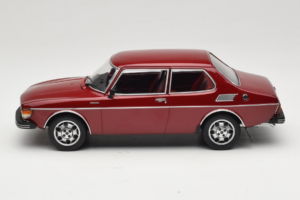 Saab 99 EMS Metallic Rood MCG 1:18 MCG18441 Metaal — afbeelding 3 van 6