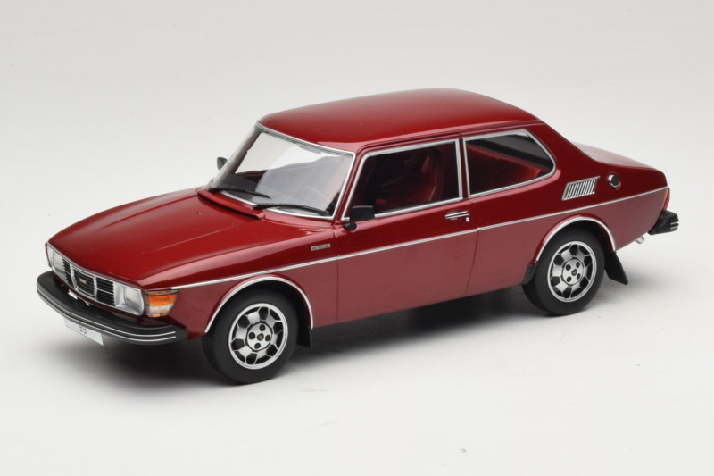 Saab 99 EMS Metallic Rood MCG 1:18 MCG18441 Metaal
