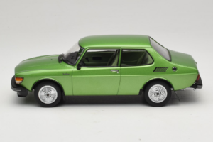 Saab 99 Metallic Groen MCG 1:18 MCG18440 Metaal — afbeelding 3 van 6