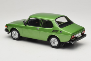 Saab 99 Metallic Groen MCG 1:18 MCG18440 Metaal — afbeelding 5 van 6