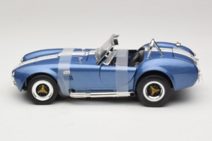 Shelby Cobra 427 S/C Blauw Witte Streep Road Signature 1:18 92058-P2 Metaal — afbeelding 3 van 6