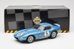Shelby Cobra Daytona Coupe #5 D. Gurney / B. Bondurant 24 Hours of Le Mans 1964 Exoto 1:18 135190555498 Metaal — afbeelding 8 van 8