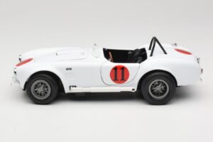 Shelby Cobra 427 S/C Wit Auto World 1:18 AWSS104 Metaal — afbeelding 4 van 8