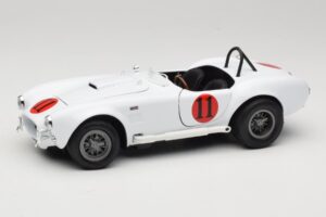 Shelby Cobra 427 S/C Wit Auto World 1:18 AWSS104 Metaal