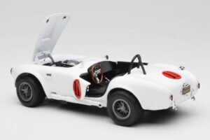 Shelby Cobra 427 S/C Wit Auto World 1:18 AWSS104 Metaal — afbeelding 5 van 8