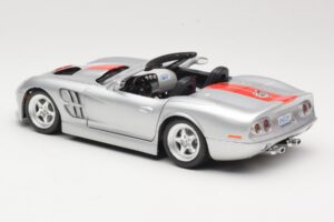 Shelby Series 1 Zilver Bburago 1:18 3323 Metaal — afbeelding 7 van 8
