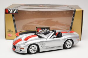 Shelby Series 1 Zilver Bburago 1:18 3323 Metaal — afbeelding 8 van 8