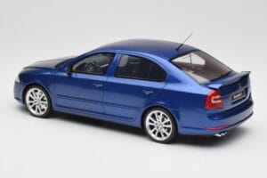 Skoda Octavia RS 1Z Race Blue Metallic Otto 1:18 OT478 Hars — afbeelding 5 van 6